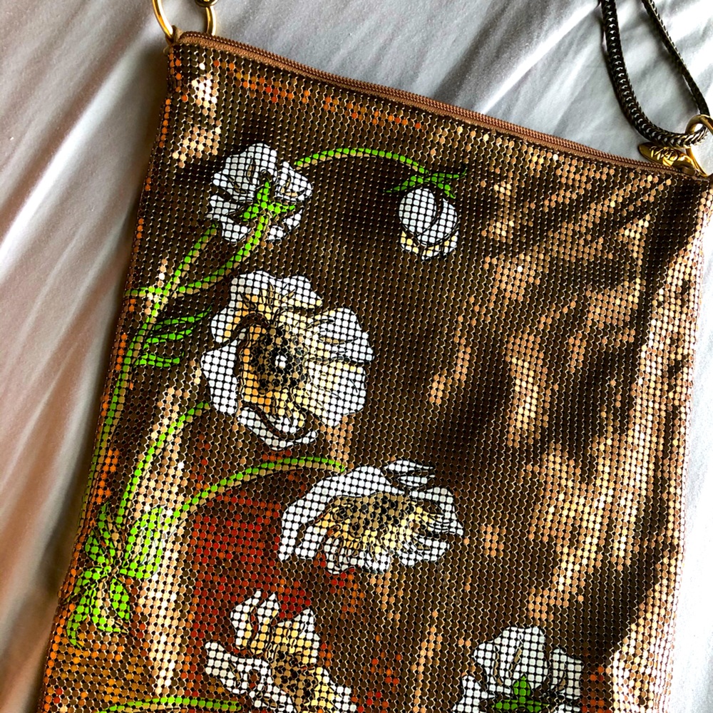 Metallic chain link vintage purse